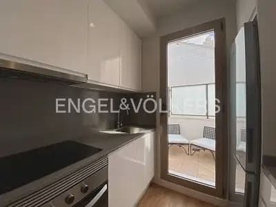 1 Zimmer Penthouse zu vermieten in La Roqueta, València Stadt mit Pool Garage - 1.800 € (Ref: 9897957)