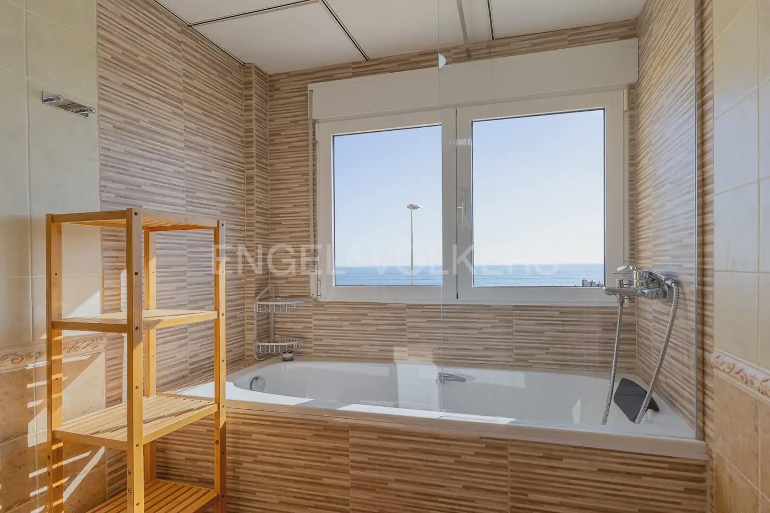 4 bedroom Terraced Villa for rent in Cullera with pool garage - € 2,500 (Ref: 9897958)