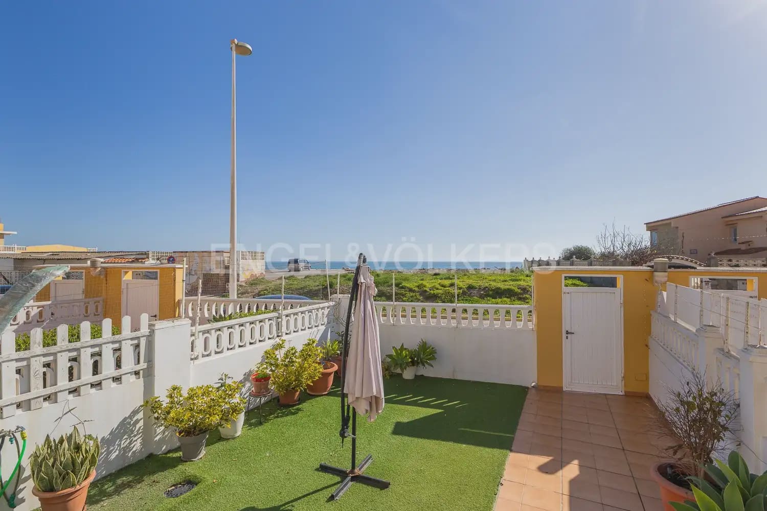4 bedroom Terraced Villa for rent in Cullera with pool garage - € 2,500 (Ref: 9897958)