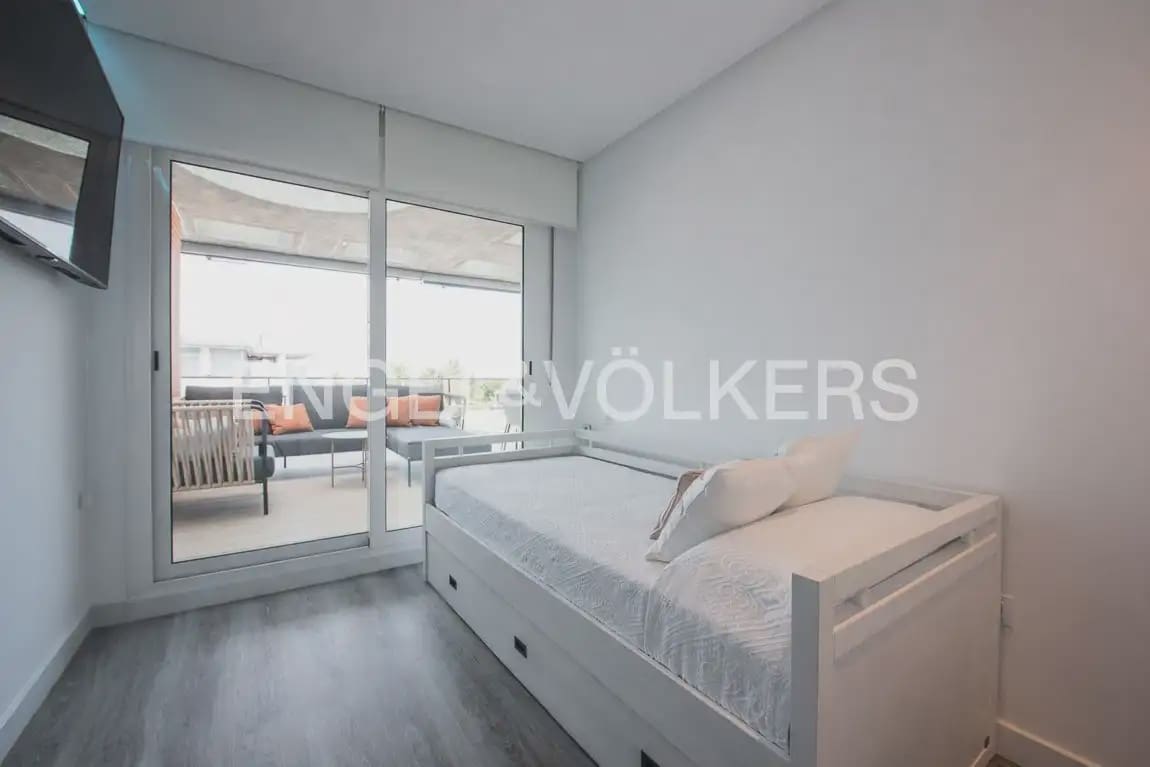 2 bedroom Penthouse for sale in Oliva with pool garage - € 420,000 (Ref: 9897959)