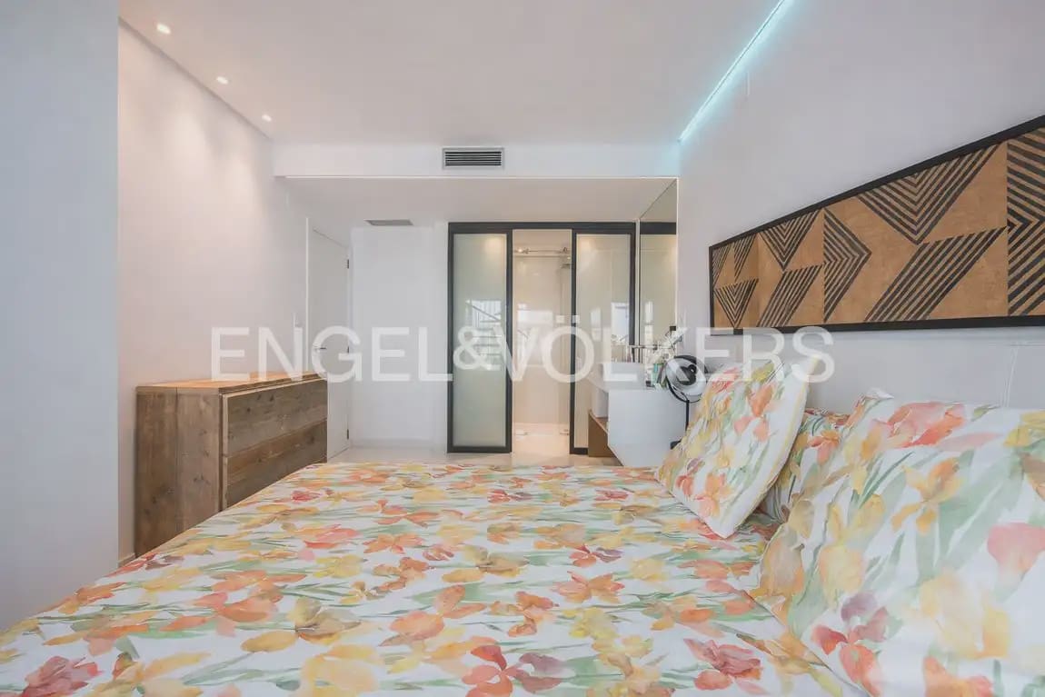 2 bedroom Penthouse for sale in Oliva with pool garage - € 420,000 (Ref: 9897959)