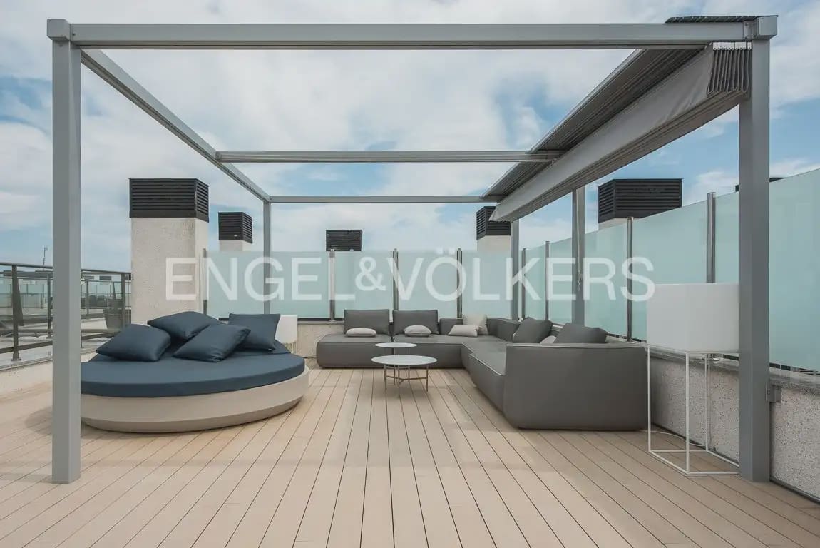 2 bedroom Penthouse for sale in Oliva with pool garage - € 420,000 (Ref: 9897959)