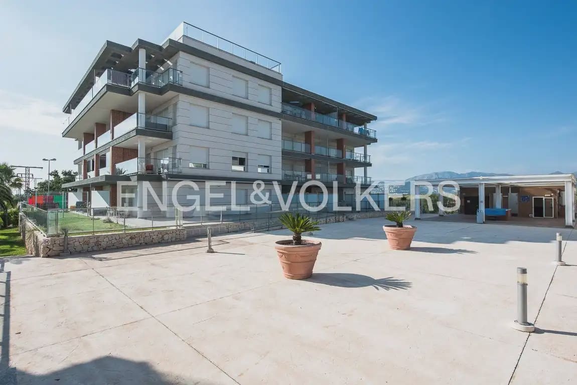 2 bedroom Penthouse for sale in Oliva with pool garage - € 420,000 (Ref: 9897959)