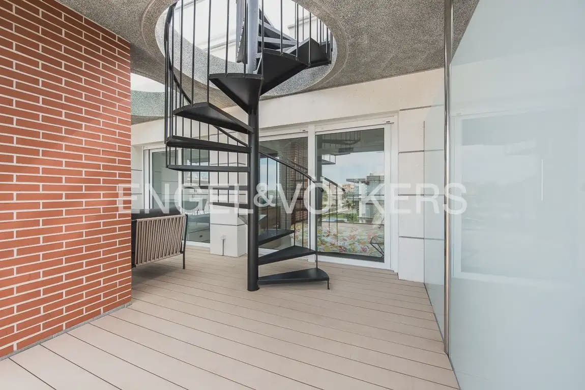 2 bedroom Penthouse for sale in Oliva with pool garage - € 420,000 (Ref: 9897959)