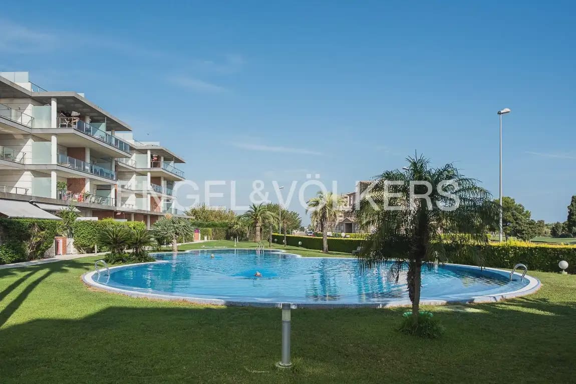 2 bedroom Penthouse for sale in Oliva with pool garage - € 420,000 (Ref: 9897959)