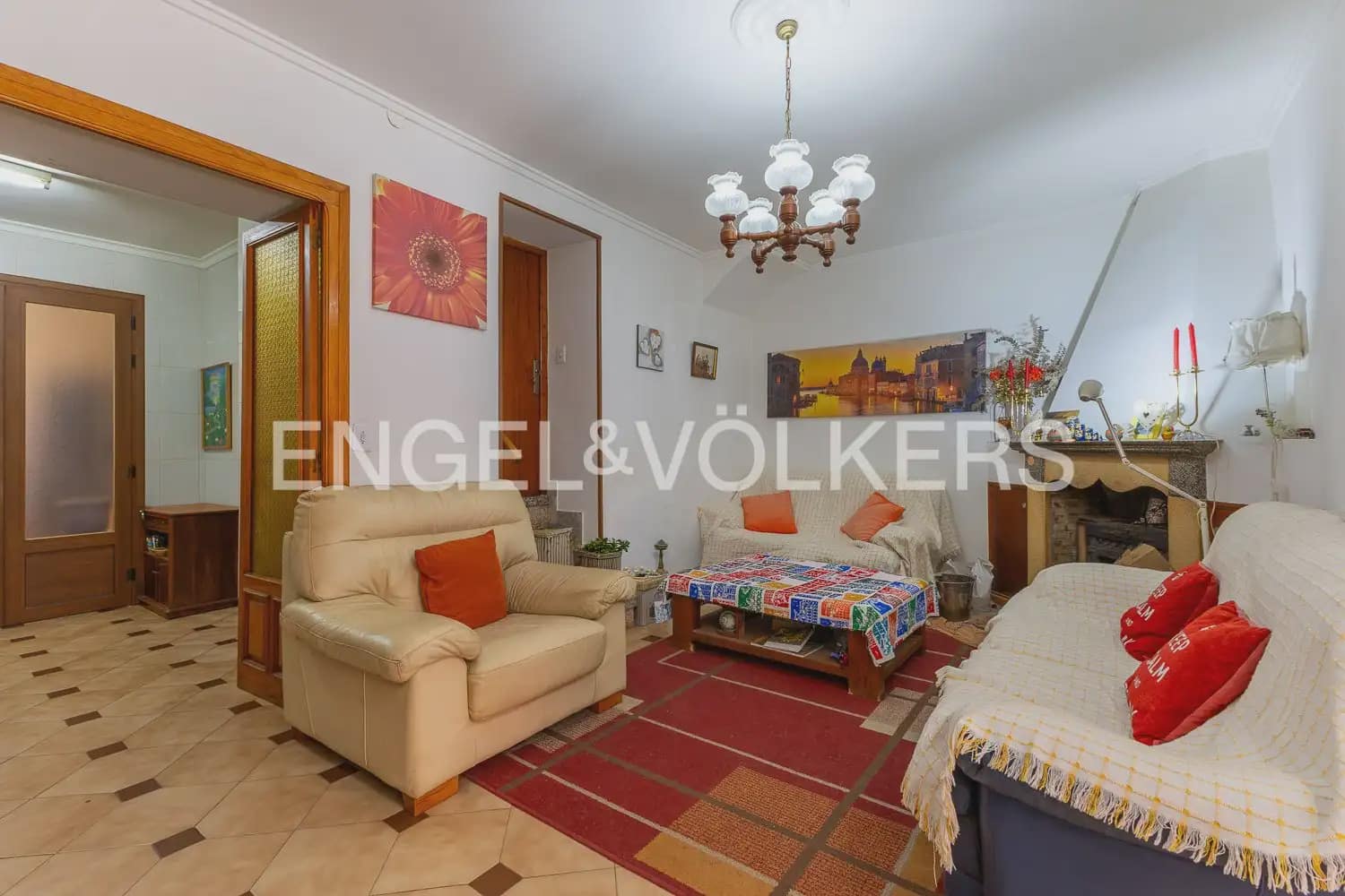 4 bedroom Townhouse for sale in Jalon / Xalo - € 253,000 (Ref: 9897962)