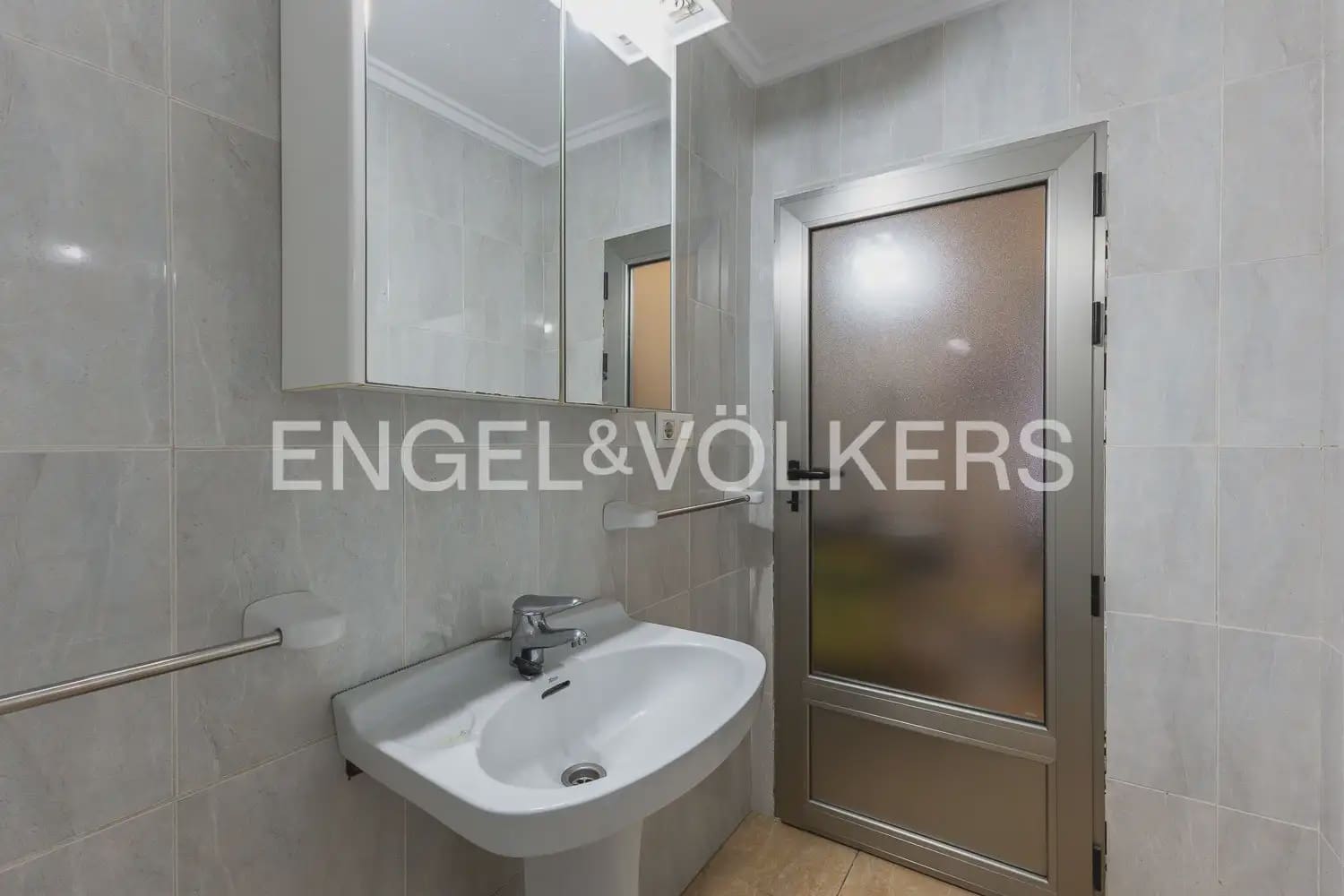 4 bedroom Townhouse for sale in Jalon / Xalo - € 253,000 (Ref: 9897962)
