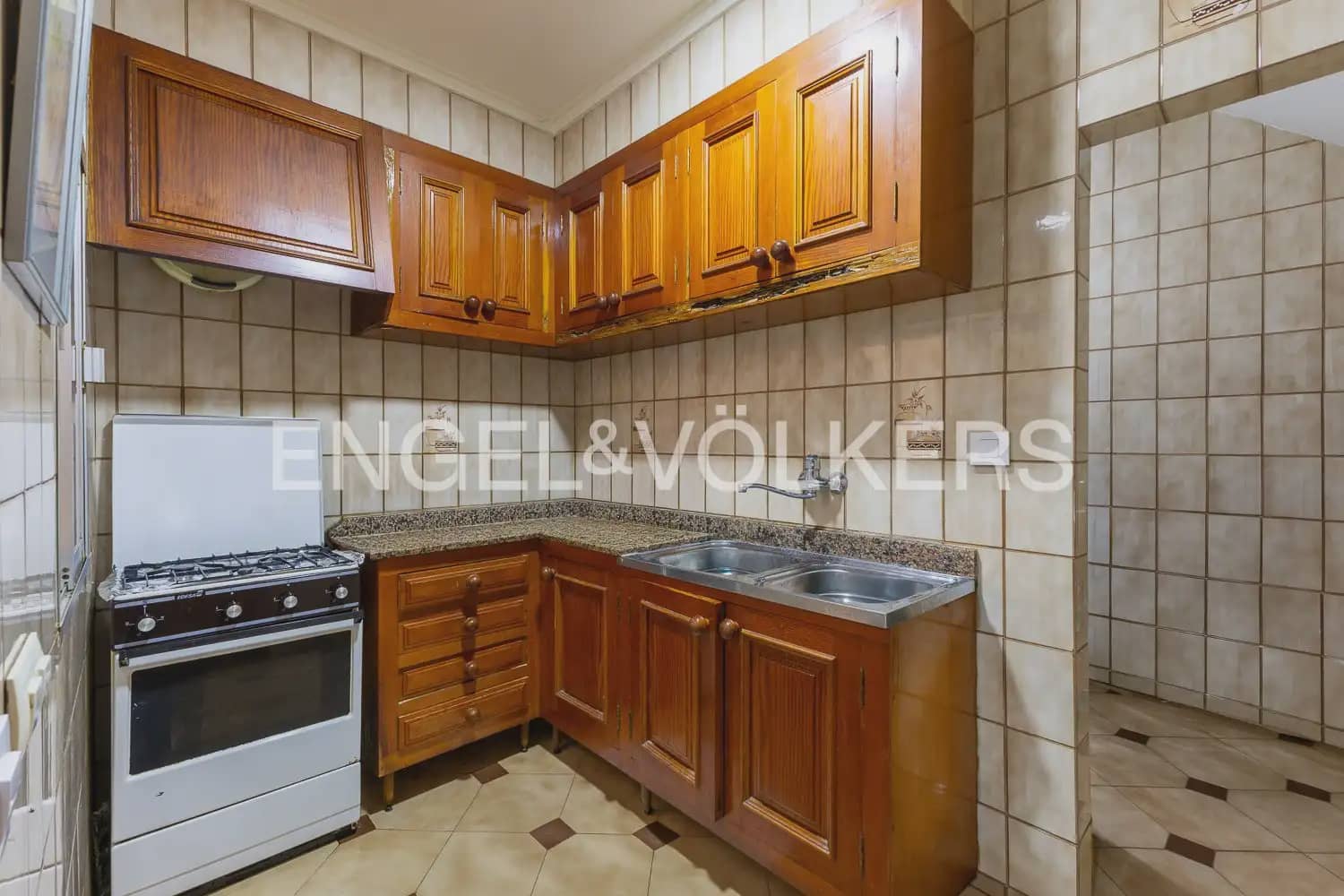 4 bedroom Townhouse for sale in Jalon / Xalo - € 253,000 (Ref: 9897962)