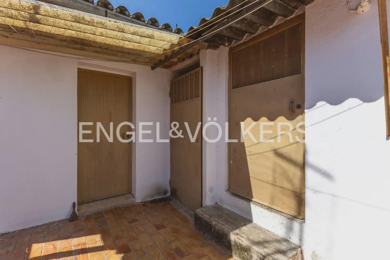 4 bedroom Townhouse for sale in Jalon / Xalo - € 253,000 (Ref: 9897962)