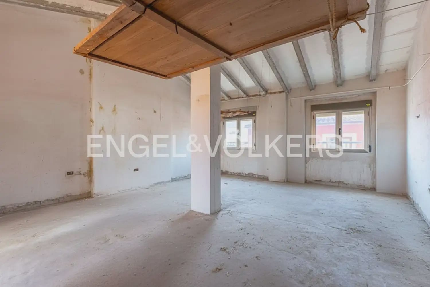 4 bedroom Townhouse for sale in Jalon / Xalo - € 253,000 (Ref: 9897962)