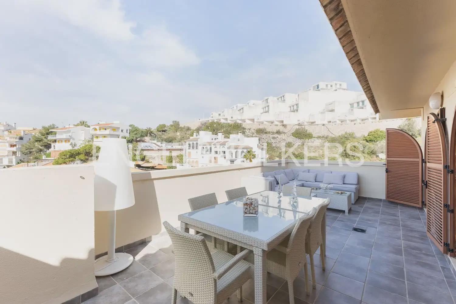 2 soveværelse Penthouse til leje i Cullera med swimmingpool garage - € 2.500 (Ref: 9897964)