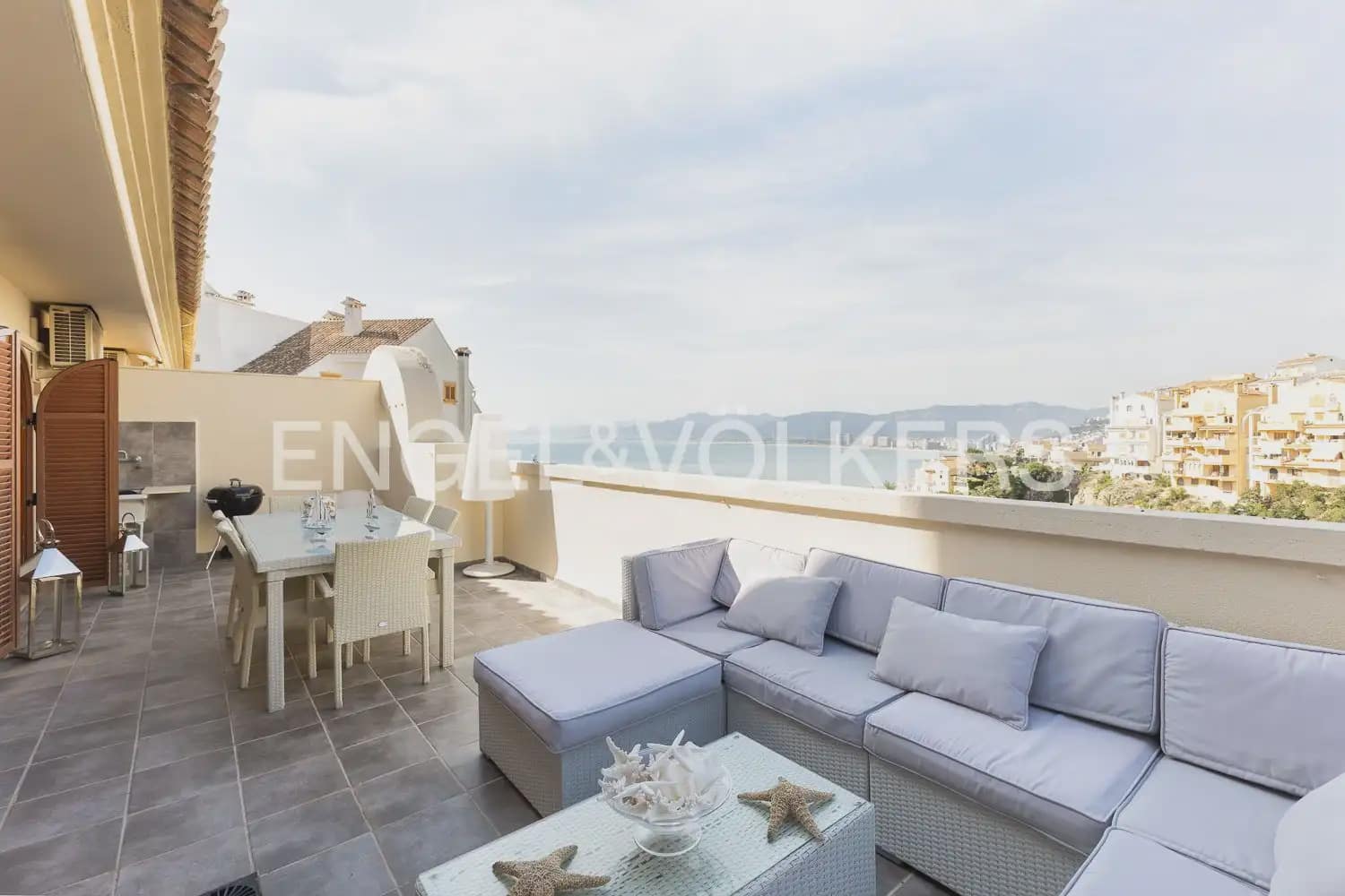 2 soveværelse Penthouse til leje i Cullera med swimmingpool garage - € 2.500 (Ref: 9897964)