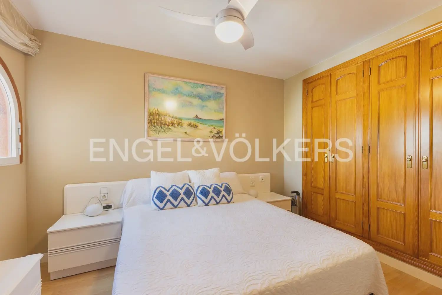 2 soveværelse Penthouse til leje i Cullera med swimmingpool garage - € 2.500 (Ref: 9897964)