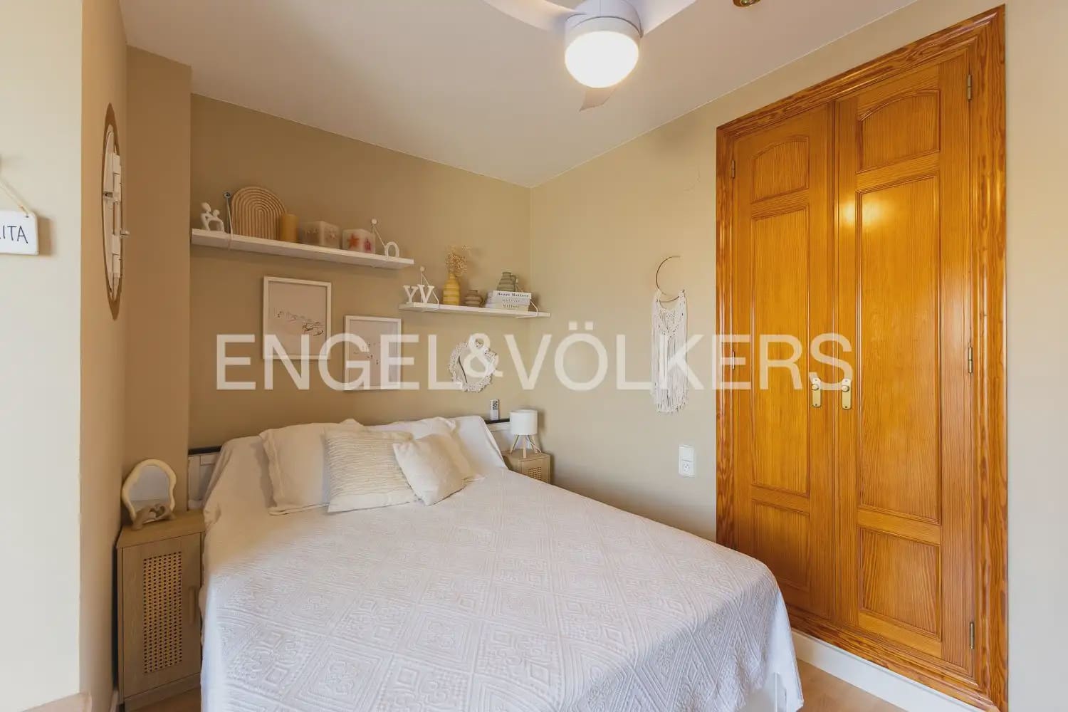 2 soveværelse Penthouse til leje i Cullera med swimmingpool garage - € 2.500 (Ref: 9897964)