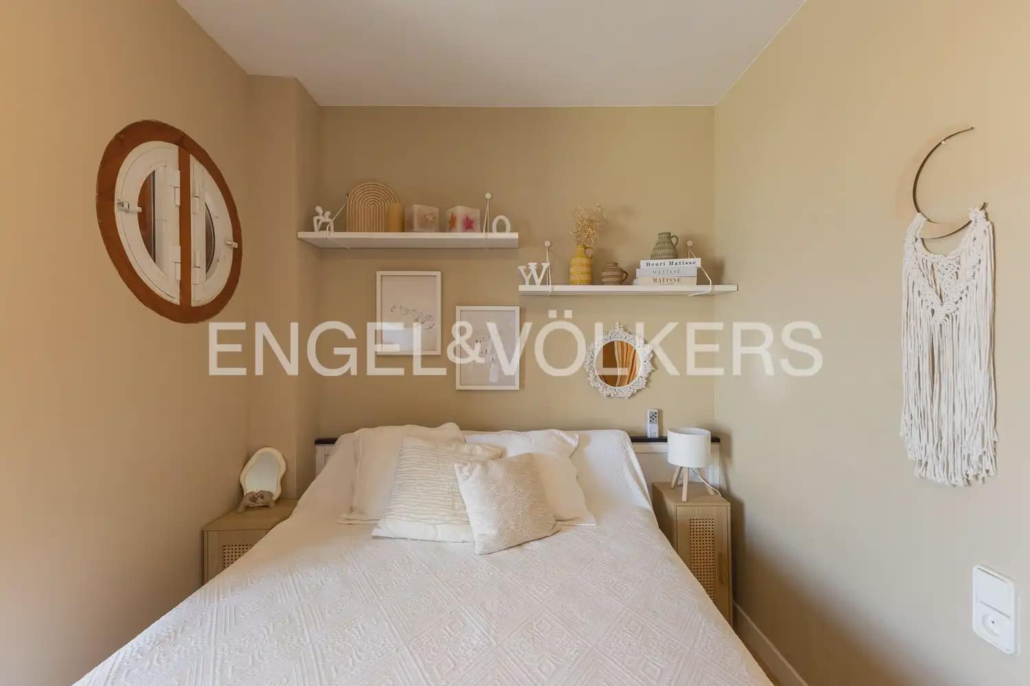 2 soveværelse Penthouse til leje i Cullera med swimmingpool garage - € 2.500 (Ref: 9897964)
