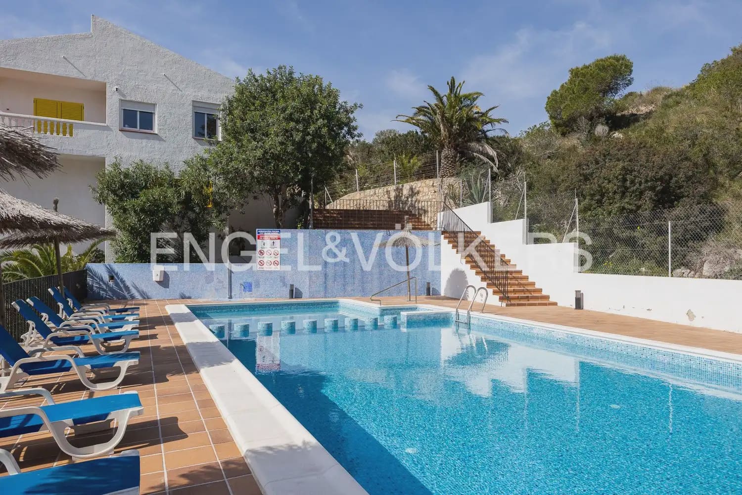 2 soveværelse Penthouse til leje i Cullera med swimmingpool garage - € 2.500 (Ref: 9897964)