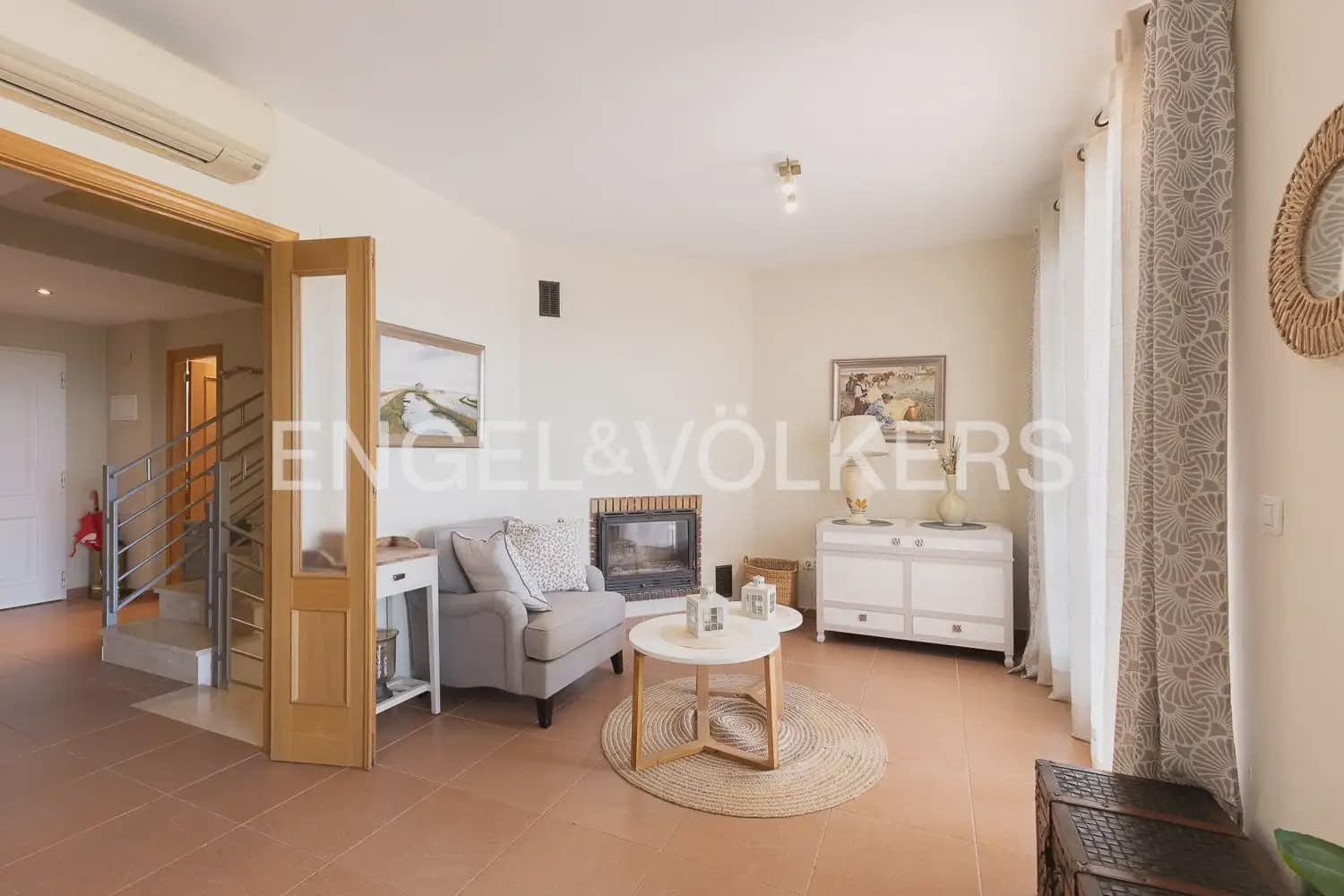 5 bedroom Townhouse for sale in Naquera with pool garage - € 350,000 (Ref: 9897965)