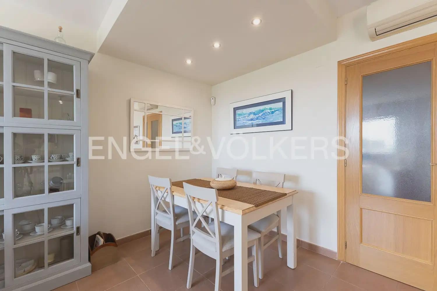 5 bedroom Townhouse for sale in Naquera with pool garage - € 350,000 (Ref: 9897965)