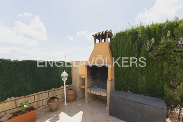 5 bedroom Townhouse for sale in Náquera with pool garage - € 350,000 (Ref: 9897965)