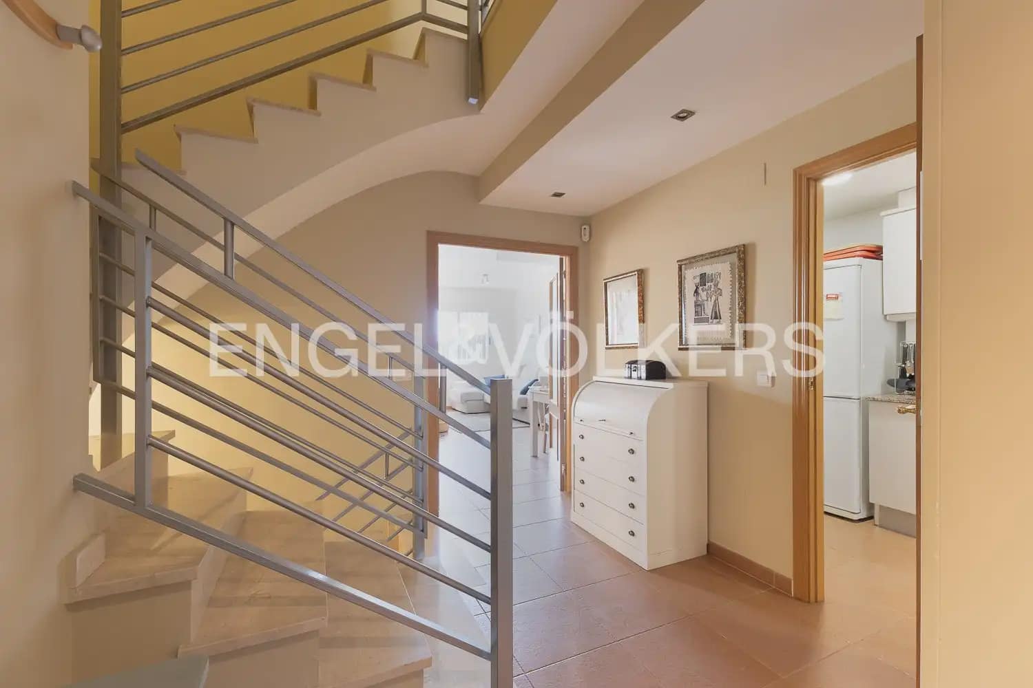 5 bedroom Townhouse for sale in Naquera with pool garage - € 350,000 (Ref: 9897965)