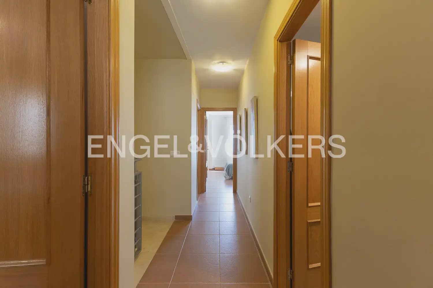 5 bedroom Townhouse for sale in Naquera with pool garage - € 350,000 (Ref: 9897965)