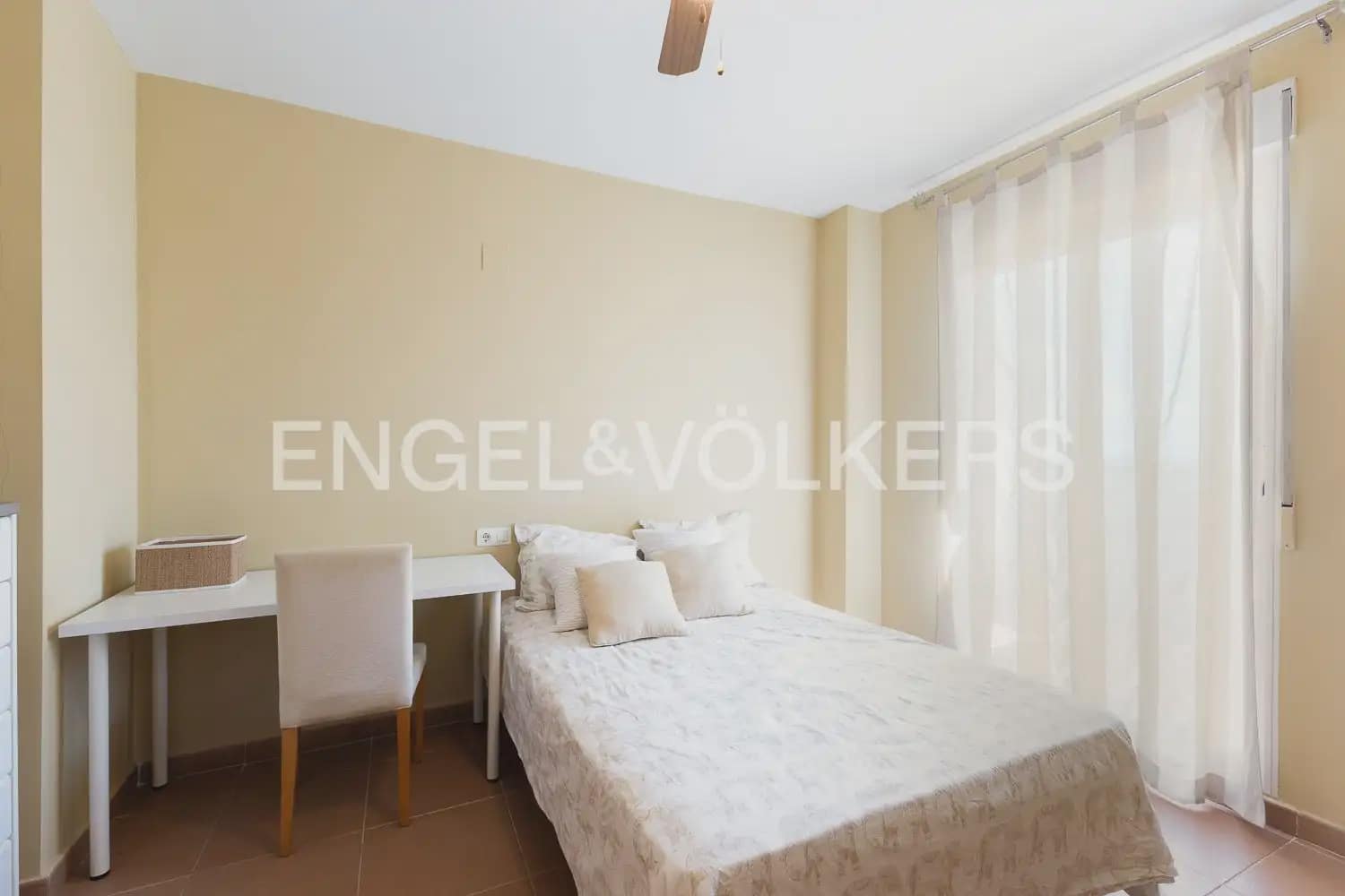 5 bedroom Townhouse for sale in Naquera with pool garage - € 350,000 (Ref: 9897965)