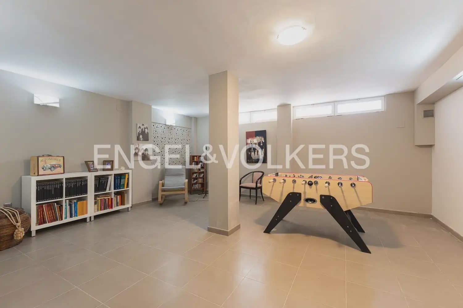 5 bedroom Townhouse for sale in Naquera with pool garage - € 350,000 (Ref: 9897965)