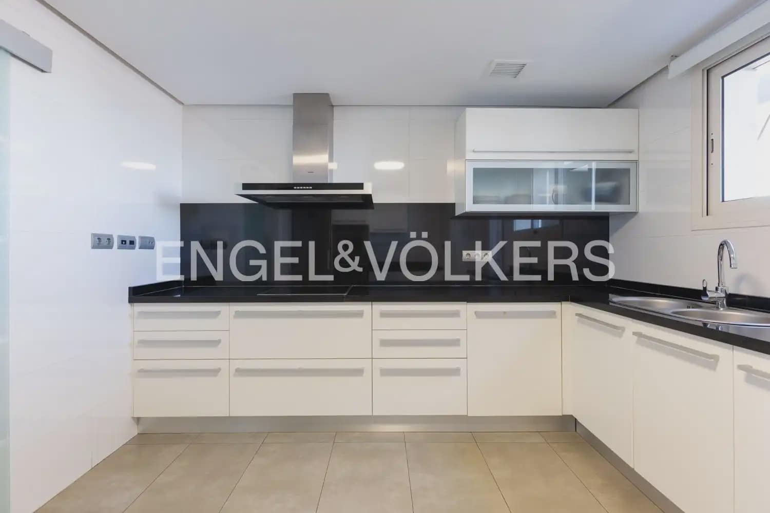 3 sovrum Takvåning till salu i Valencia stad med pool garage - 1 500 000 € (Ref: 9897966)