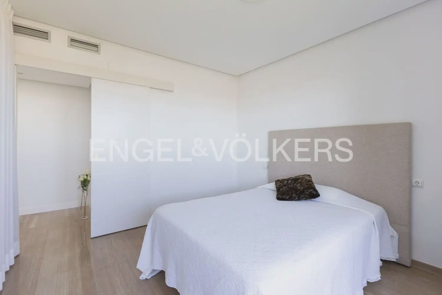 3 sovrum Takvåning till salu i Valencia stad med pool garage - 1 500 000 € (Ref: 9897966)