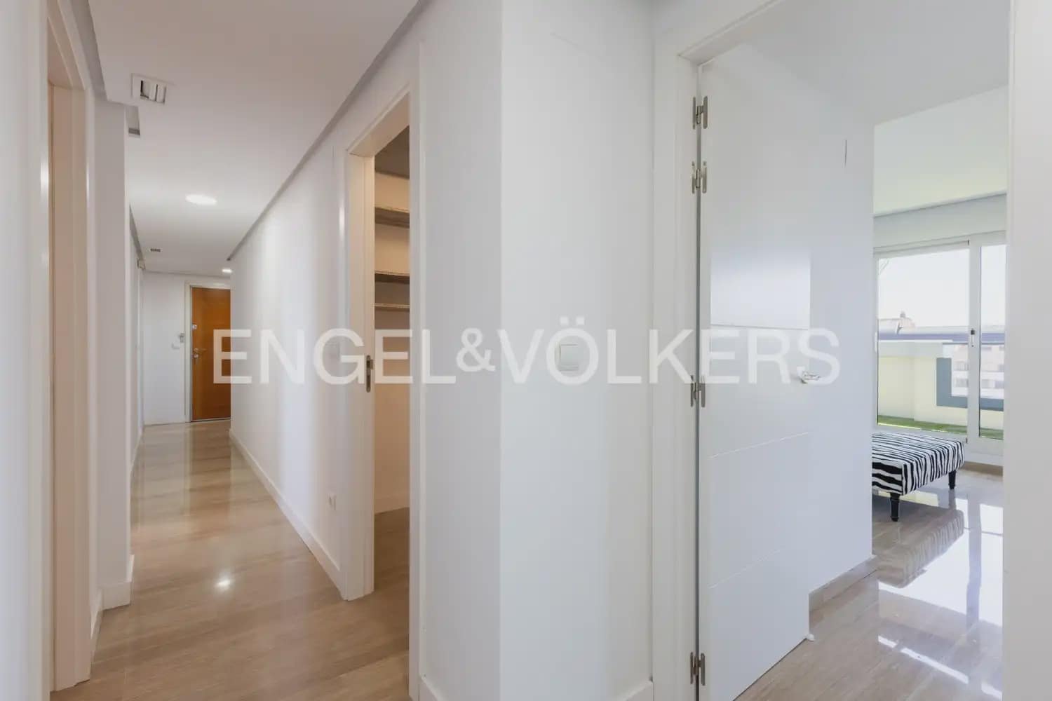 3 sovrum Takvåning till salu i Valencia stad med pool garage - 1 500 000 € (Ref: 9897966)