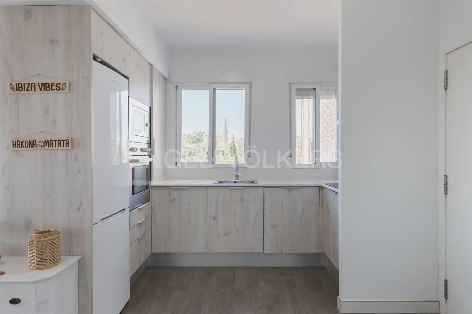 2 bedroom Apartment for sale in Sagunto / Sagunt - € 230,000 (Ref: 9897967)