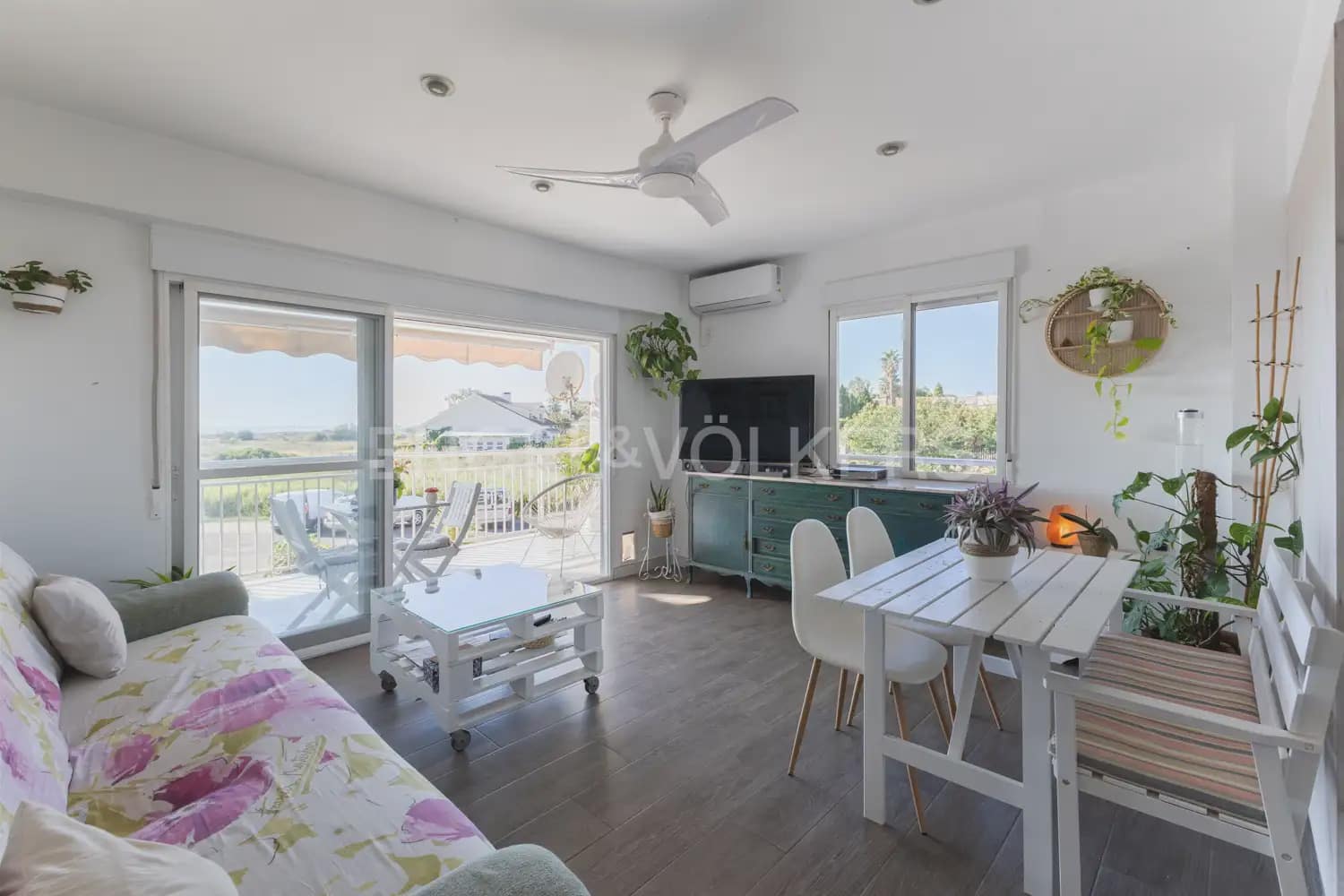 2 bedroom Apartment for sale in Sagunto / Sagunt - € 230,000 (Ref: 9897967)