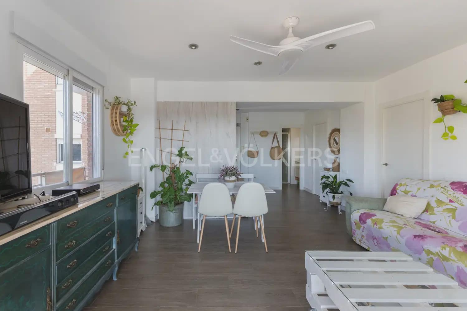 2 bedroom Apartment for sale in Sagunto / Sagunt - € 230,000 (Ref: 9897967)