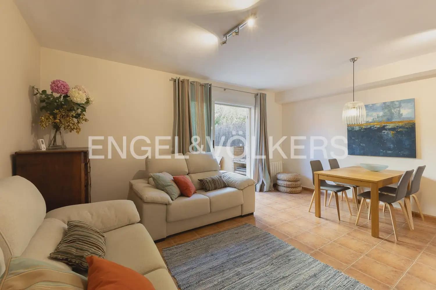 3 soveværelse Byhus til leje i Naquera med swimmingpool garage - € 1.300 (Ref: 9897970)