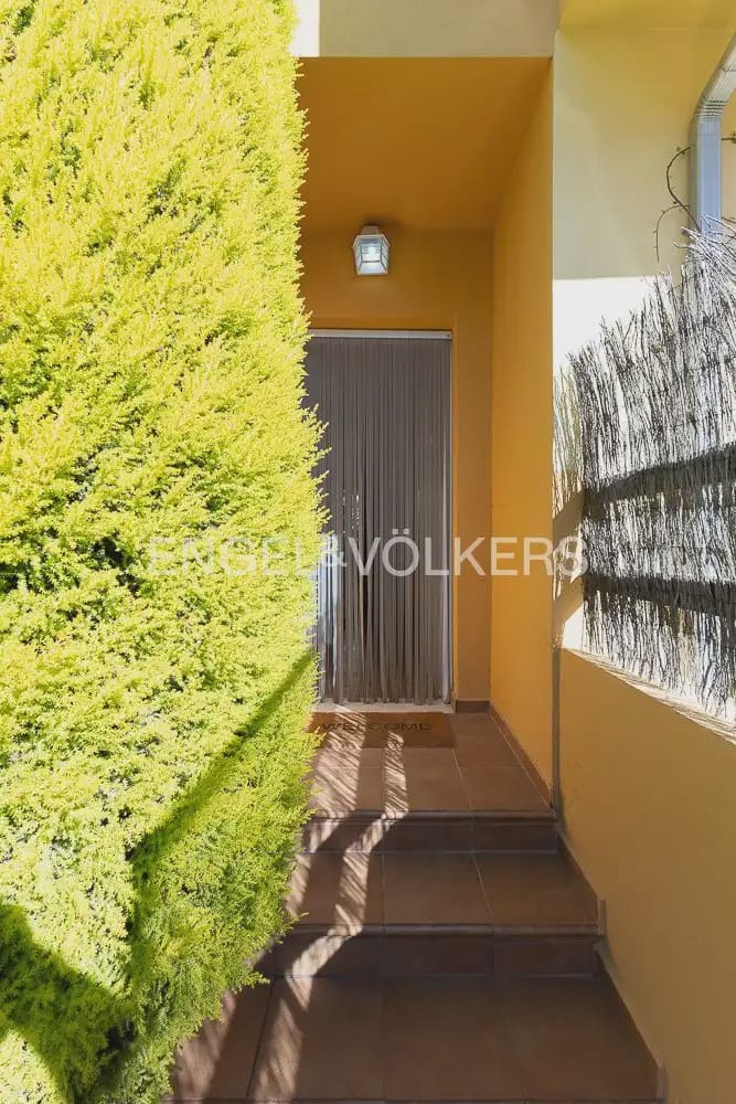 3 soveværelse Byhus til leje i Naquera med swimmingpool garage - € 1.300 (Ref: 9897970)