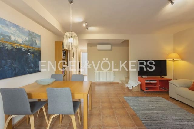 3 bedroom Townhouse for rent in Náquera - € 1,300 (Ref: 9897970)