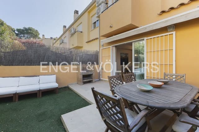 3 bedroom Townhouse for rent in Náquera - € 1,300 (Ref: 9897970)