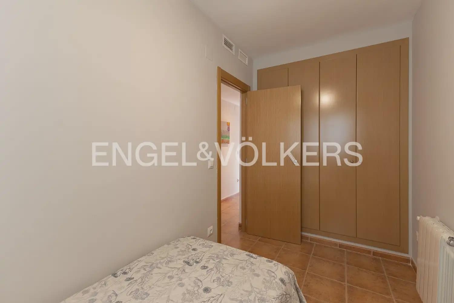 3 soveværelse Byhus til leje i Naquera med swimmingpool garage - € 1.300 (Ref: 9897970)