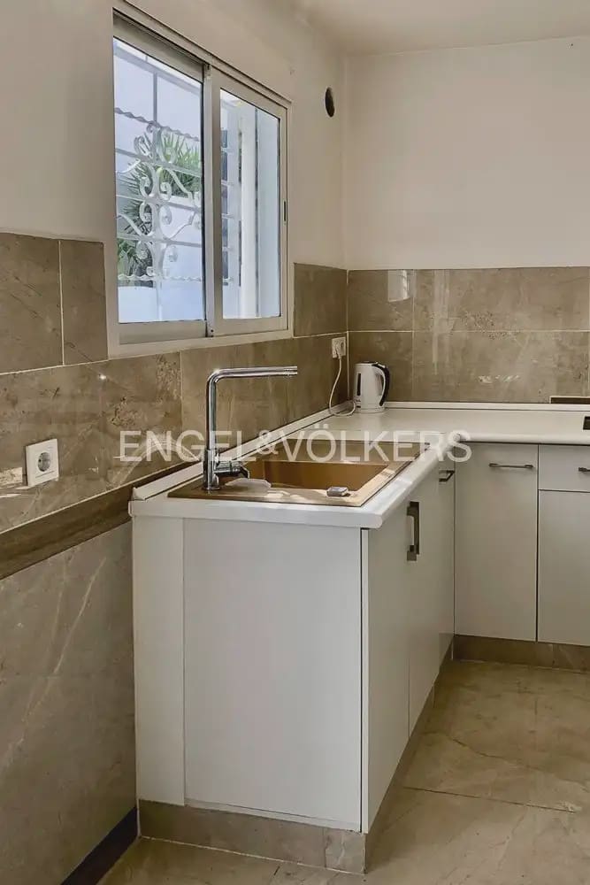 3 bedroom Townhouse for sale in Gilet with pool - € 280,000 (Ref: 9897971)