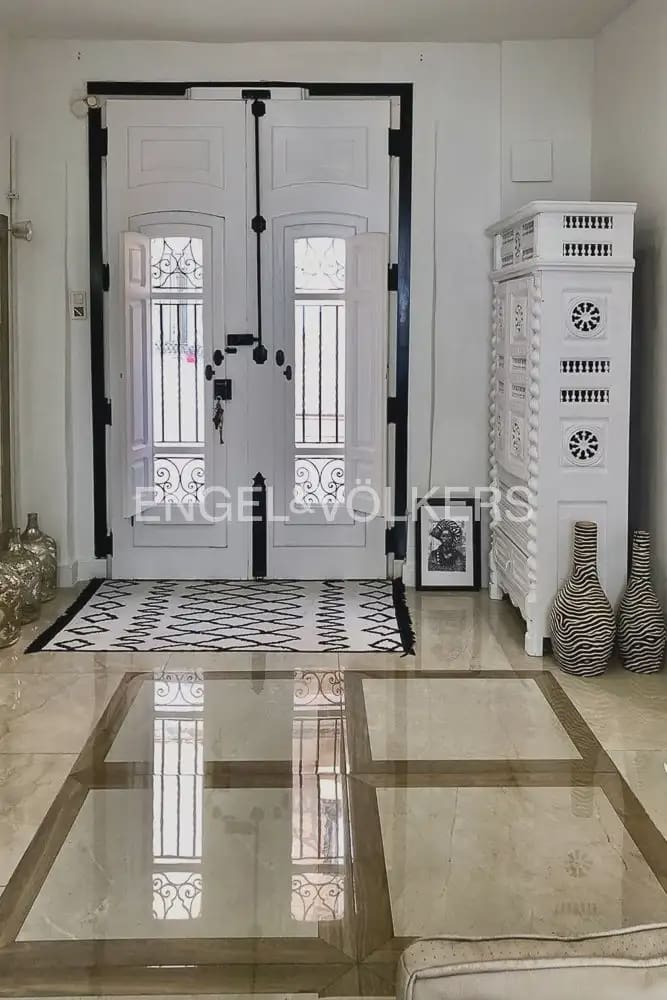 3 bedroom Townhouse for sale in Gilet with pool - € 280,000 (Ref: 9897971)