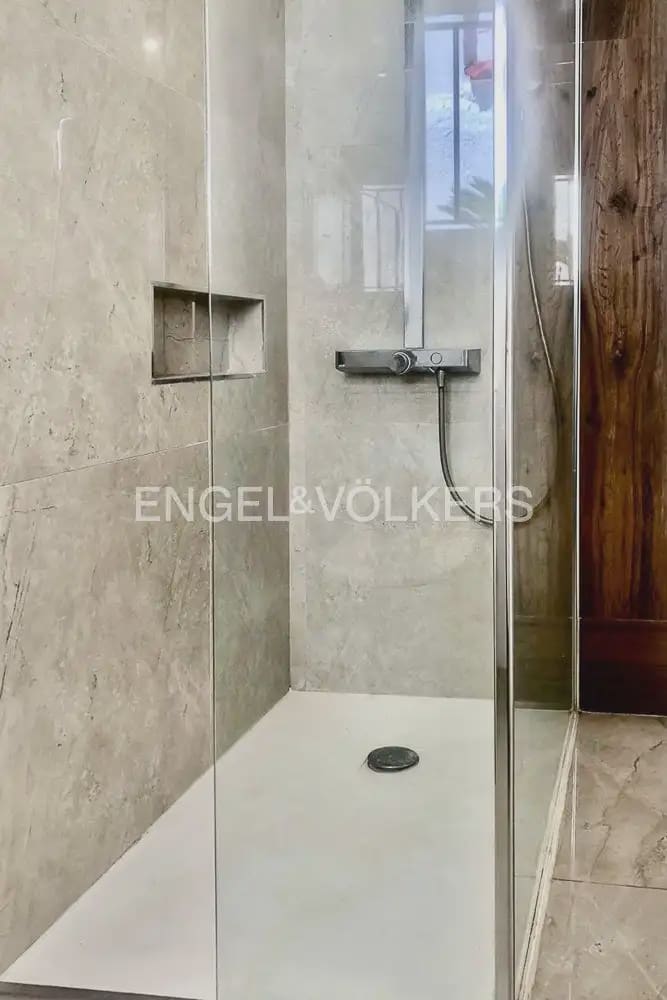 3 bedroom Townhouse for sale in Gilet with pool - € 280,000 (Ref: 9897971)
