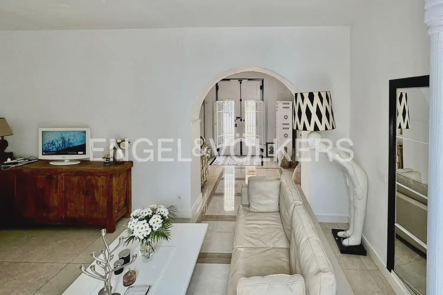 3 bedroom Townhouse for sale in Gilet with pool - € 280,000 (Ref: 9897971)
