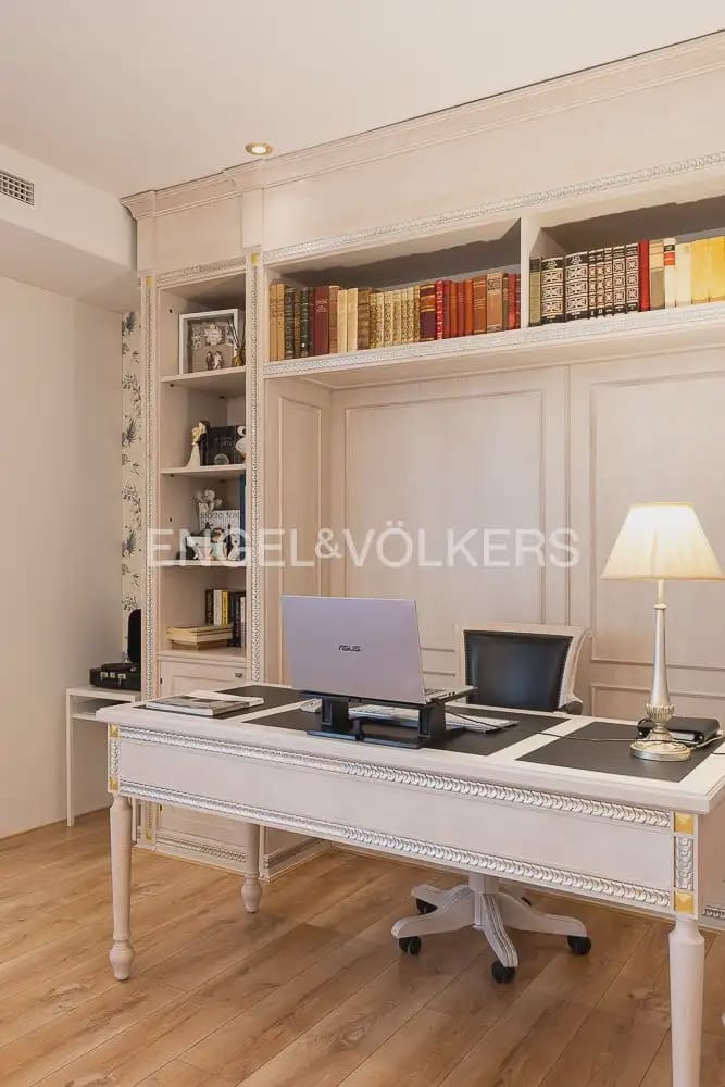 4 chambre Maison de Ville à vendre à Valence ville avec garage - 990 000 € (Ref: 9897973)