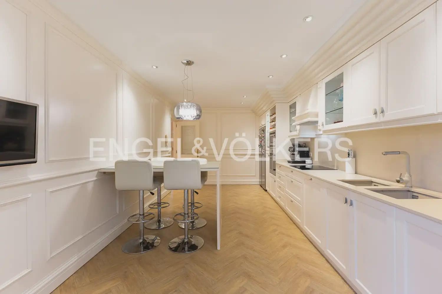 4 chambre Maison de Ville à vendre à Valence ville avec garage - 990 000 € (Ref: 9897973)