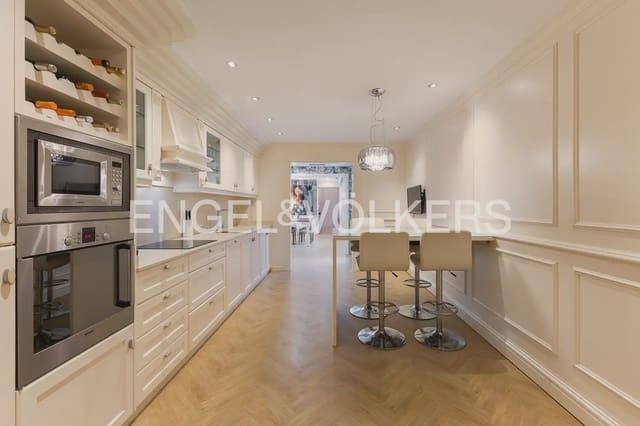 4 Zimmer Haus zu verkaufen in Cabanyal-Canyamelar, València Stadt mit Garage - 990.000 € (Ref: 9897973)