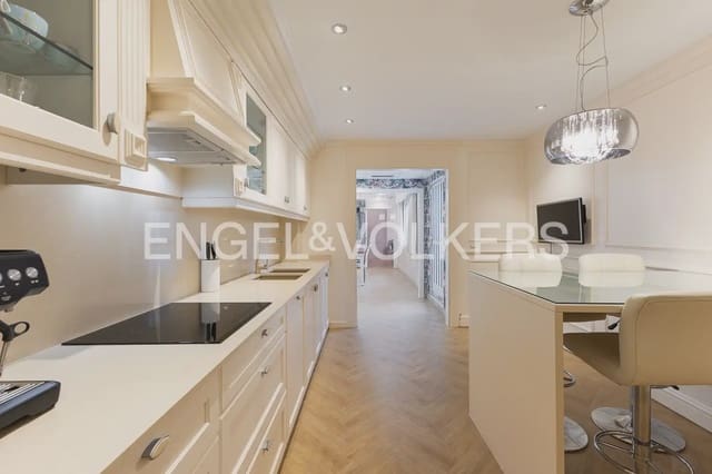 4 Zimmer Haus zu verkaufen in Cabanyal-Canyamelar, València Stadt mit Garage - 990.000 € (Ref: 9897973)