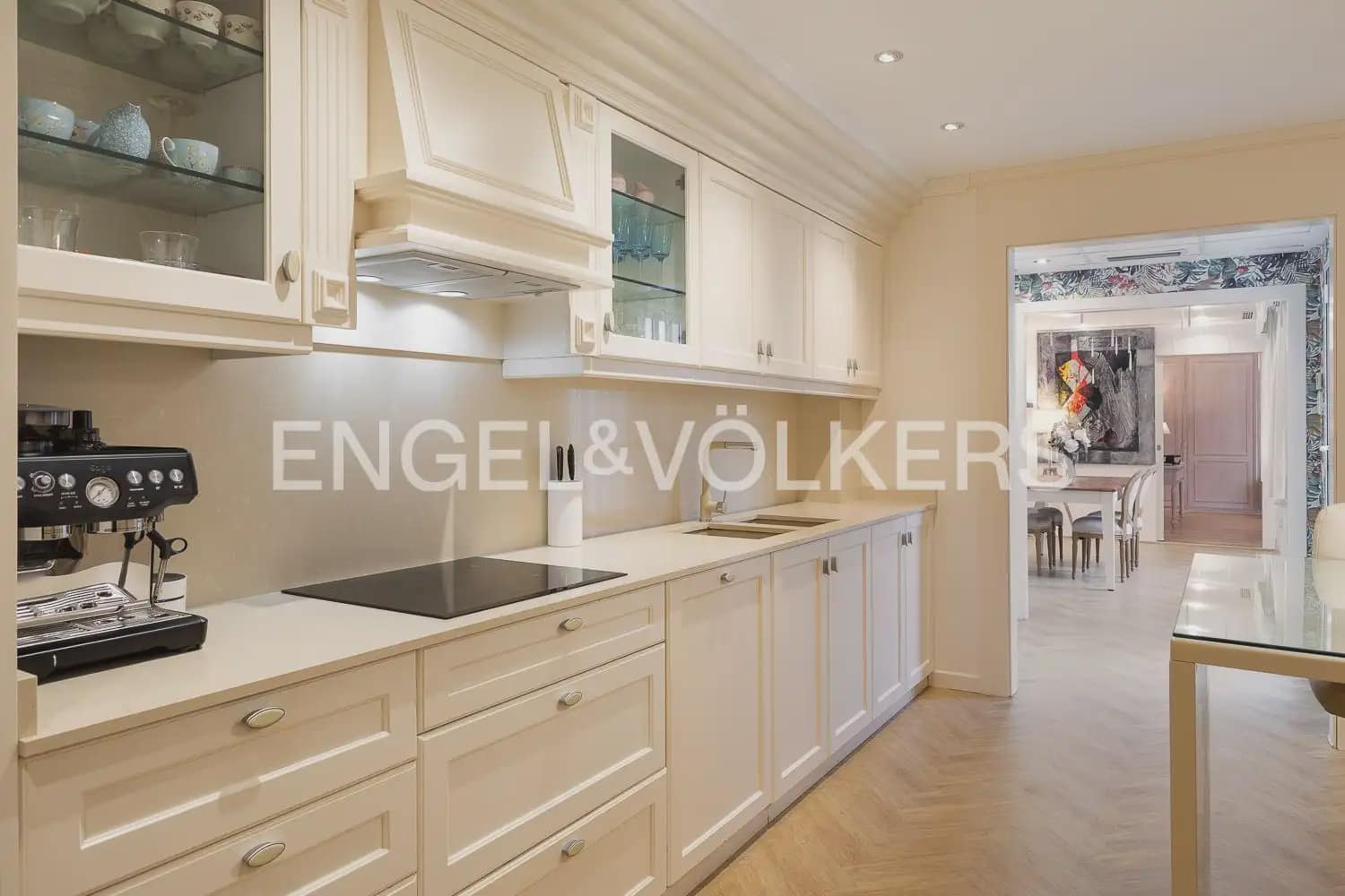4 chambre Maison de Ville à vendre à Valence ville avec garage - 990 000 € (Ref: 9897973)