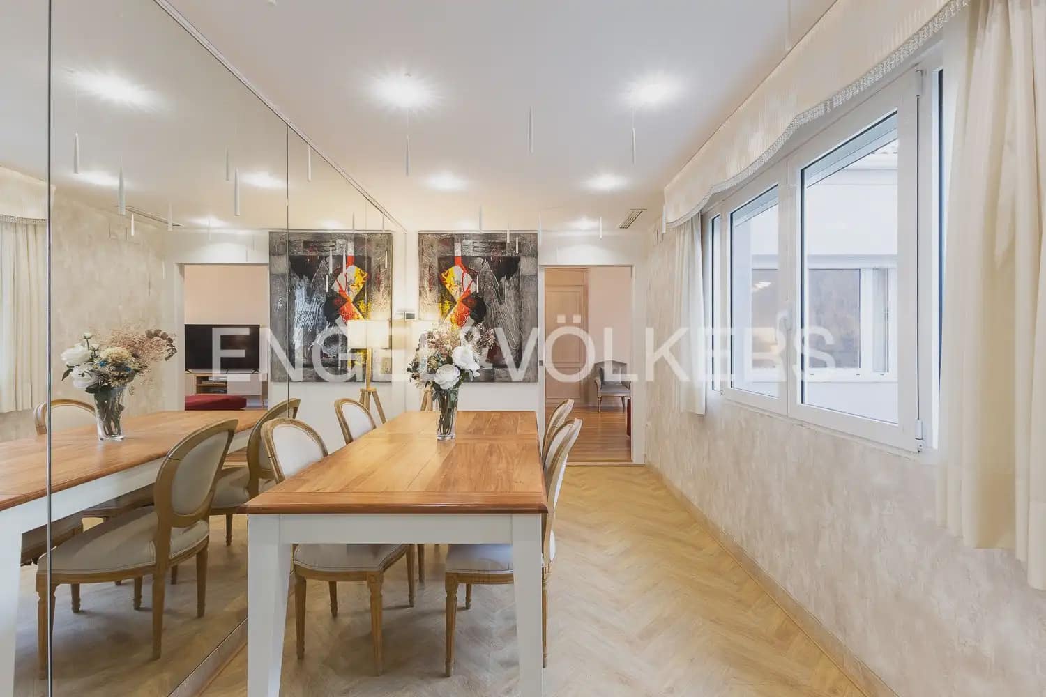 4 chambre Maison de Ville à vendre à Valence ville avec garage - 990 000 € (Ref: 9897973)