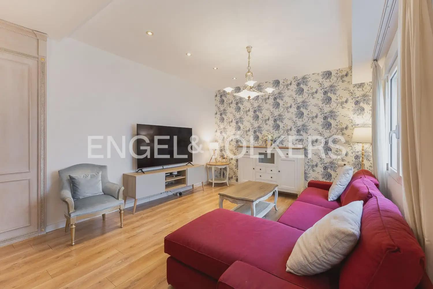 4 chambre Maison de Ville à vendre à Valence ville avec garage - 990 000 € (Ref: 9897973)