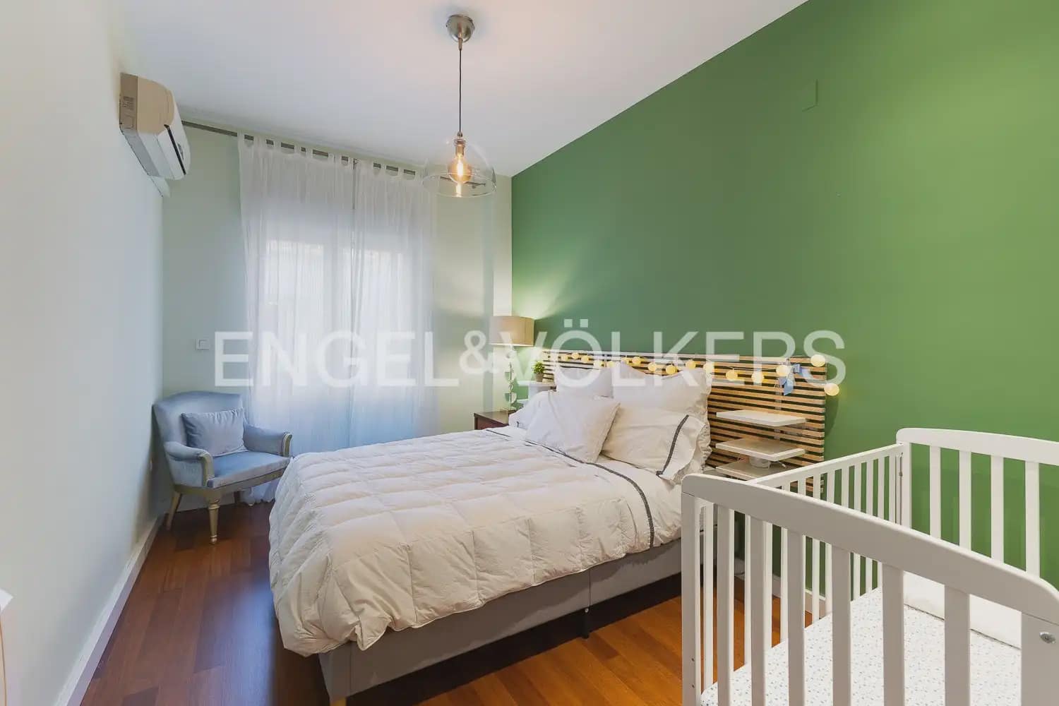 4 chambre Maison de Ville à vendre à Valence ville avec garage - 990 000 € (Ref: 9897973)